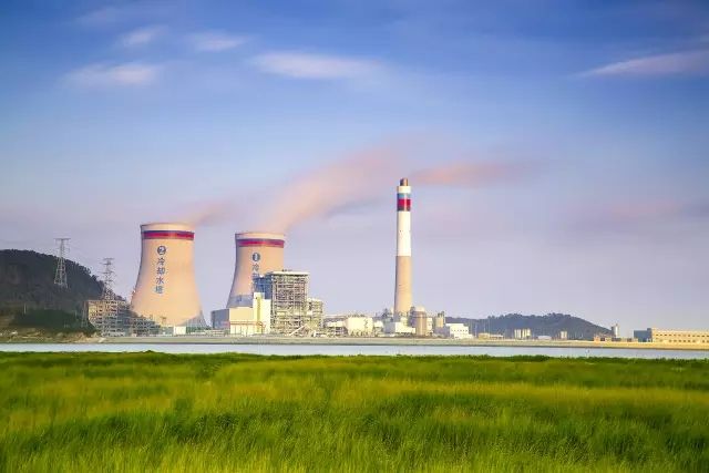 2015年4月17日---燃氣發電機組項目第七批中性點出線柜+中性點接地電阻柜發貨！