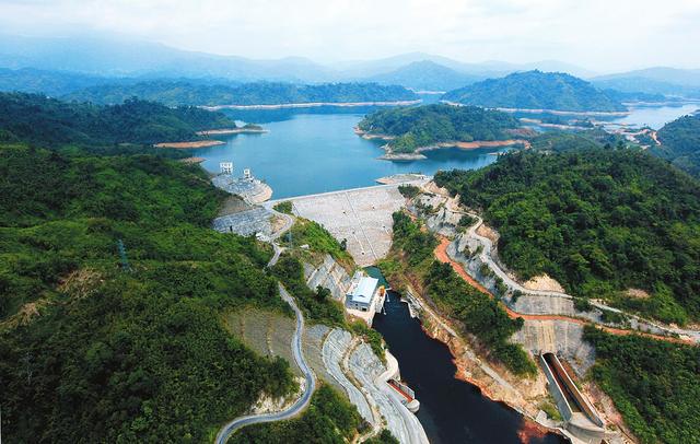 2015年5月8日--巴州小三口水電站中性點接地電阻柜發貨